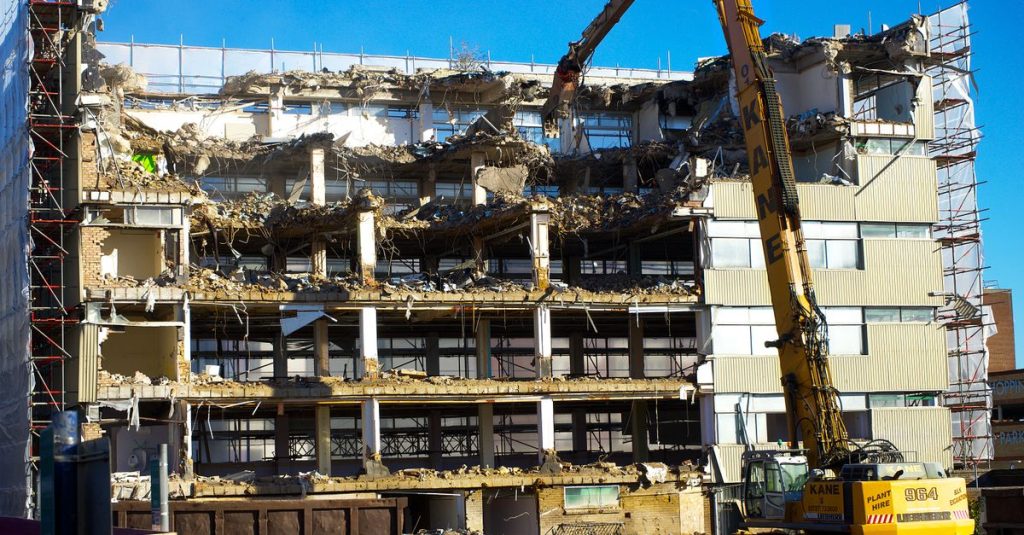 תמ״א 38 מול פינוי בינוי: מה ההבדל ומה עדיף לדיירים